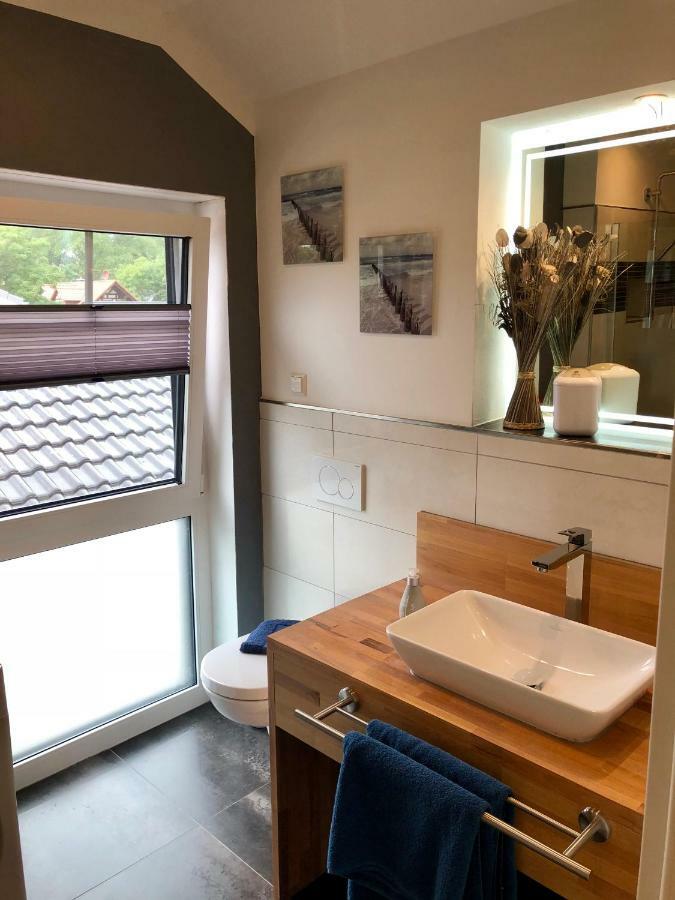 Ferienhaus Traumspot Wiek auf Rügen Eksteriør bilde